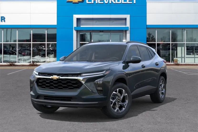 2026 Chevrolet Trax LT photo 1