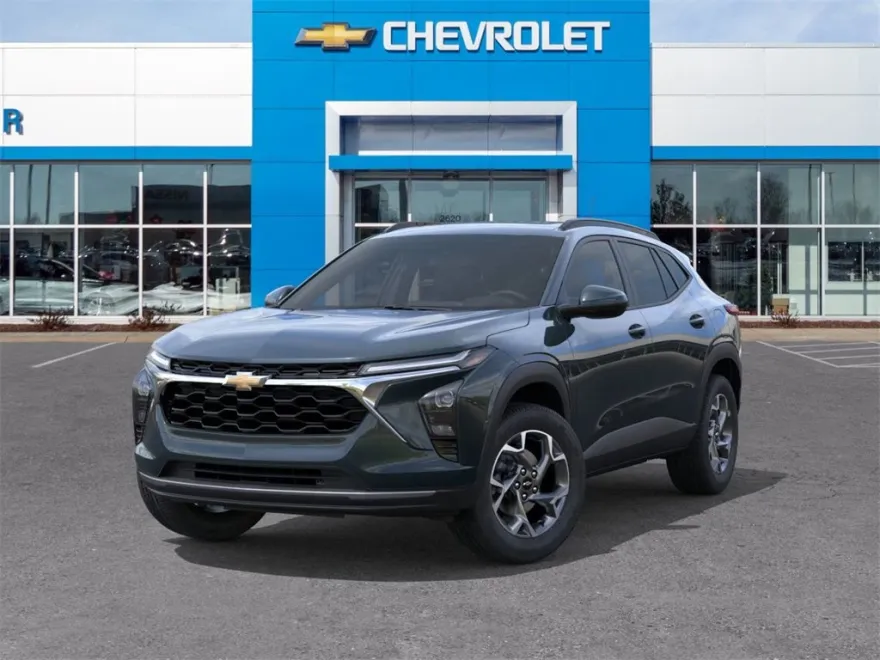 2026 Chevrolet Trax LT photo 1