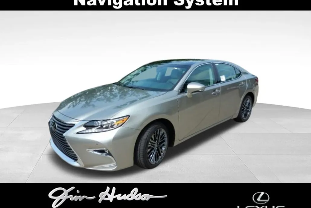 2017 Lexus ES 350 Luxury photo 1