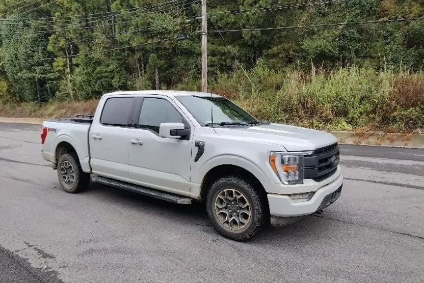 2023 Ford F-150 Lariat photo 1