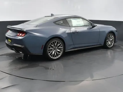 2025 Ford Mustang EcoBoost Premium photo 4
