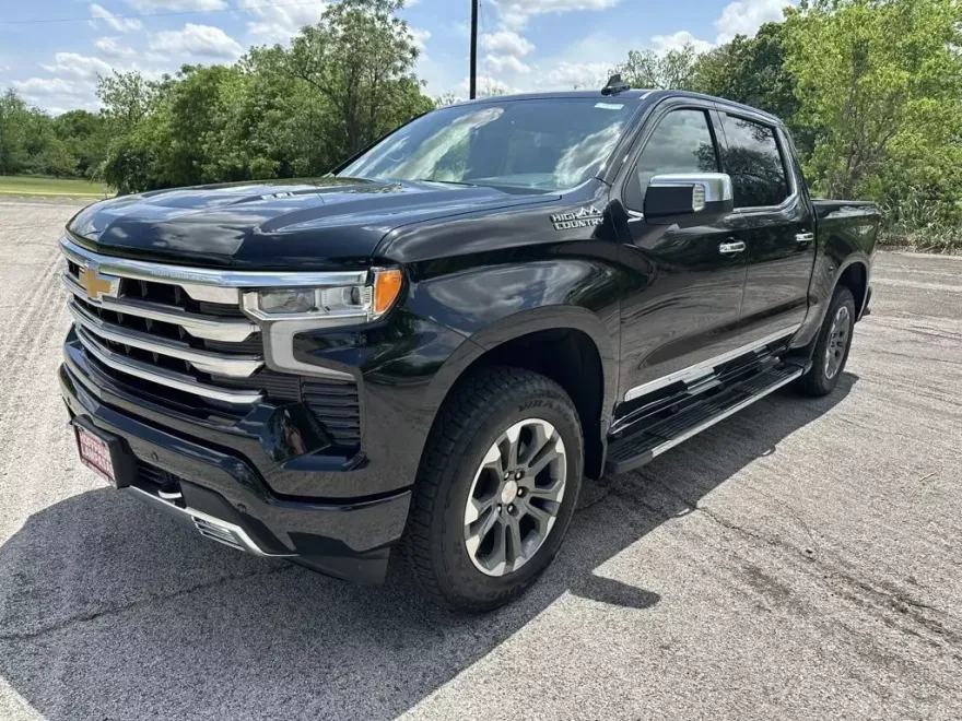 2025 Chevrolet Silverado 1500 High Country photo 1