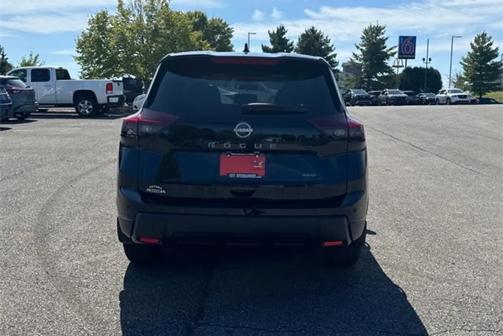 2026 Nissan Rogue S photo 1