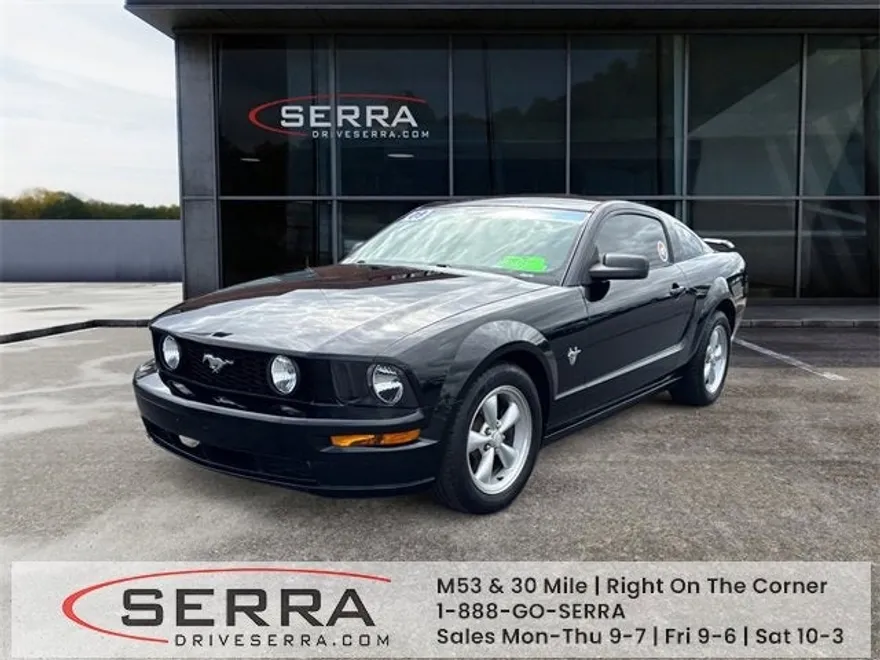 2009 Ford Mustang GT photo 1