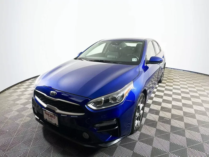 2020 Kia Forte LXS photo 1