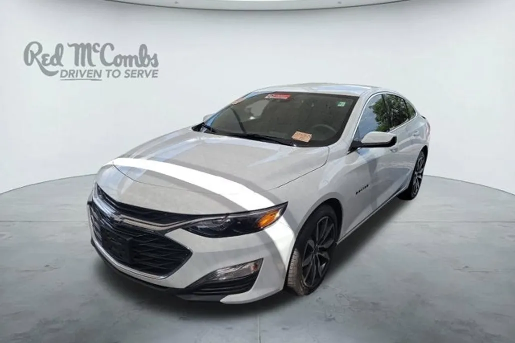 2024 Chevrolet Malibu RS photo 1