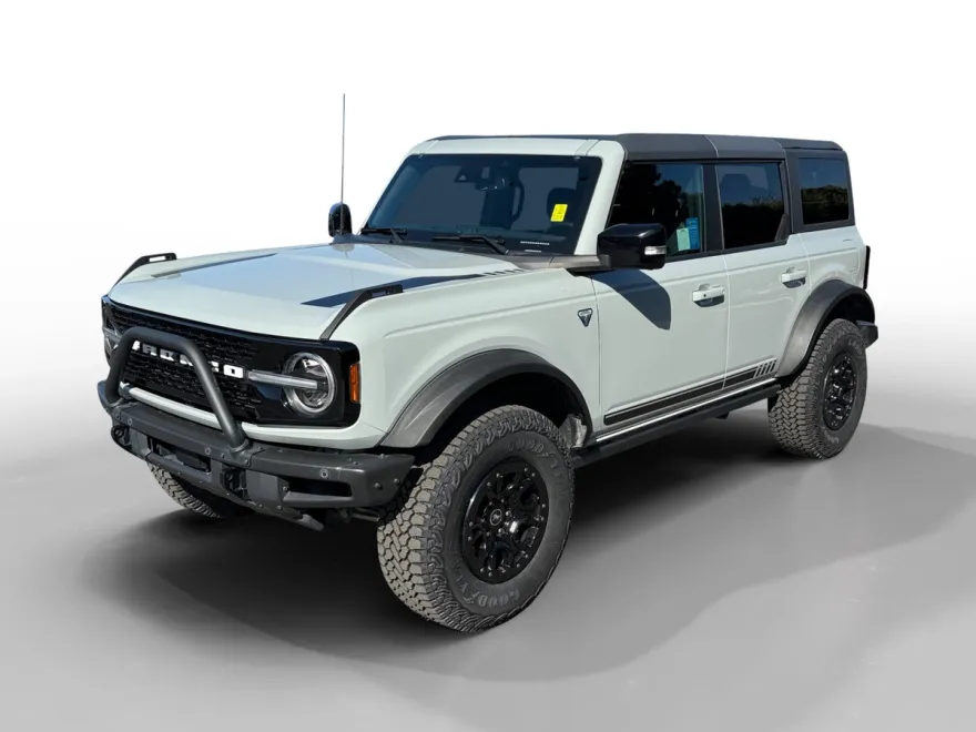 2021 Ford Bronco First Edition photo 1