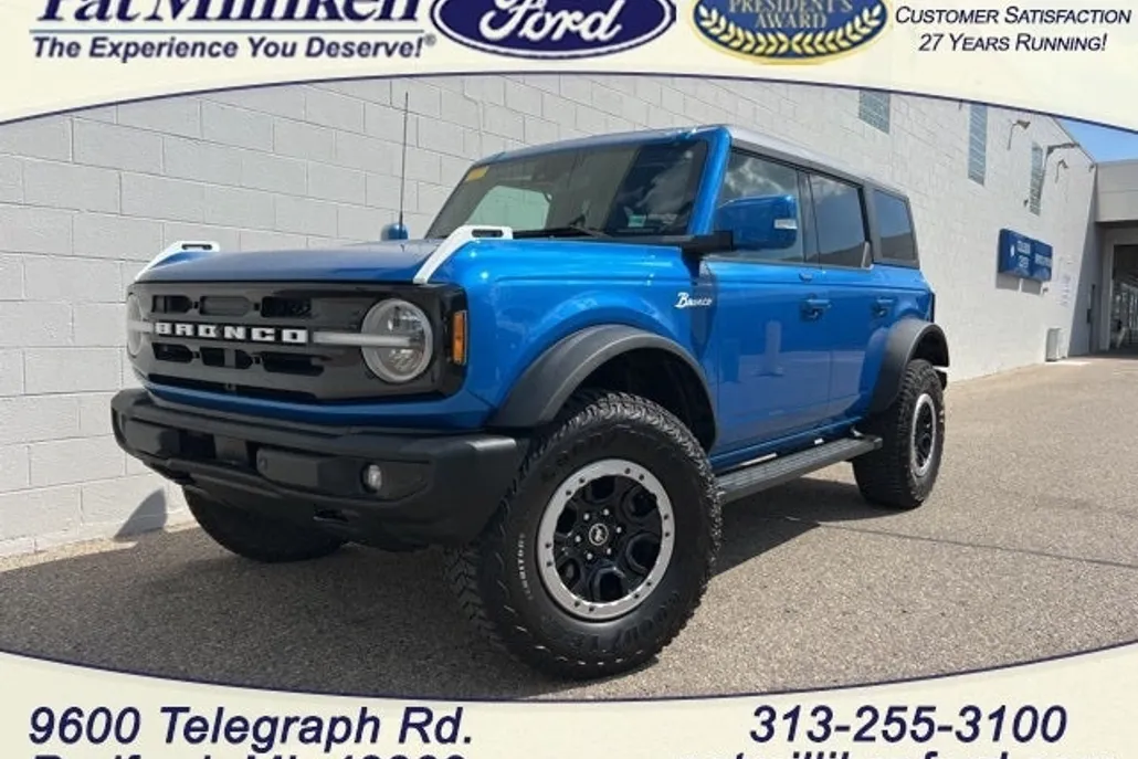 2022 Ford Bronco Outer Banks photo 1