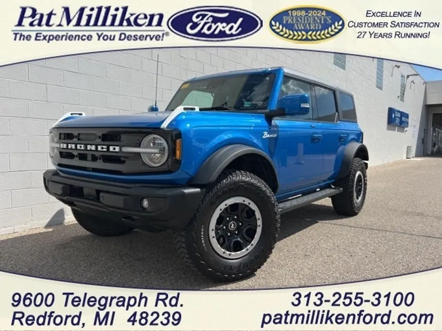 2022 Ford Bronco Outer Banks photo 1