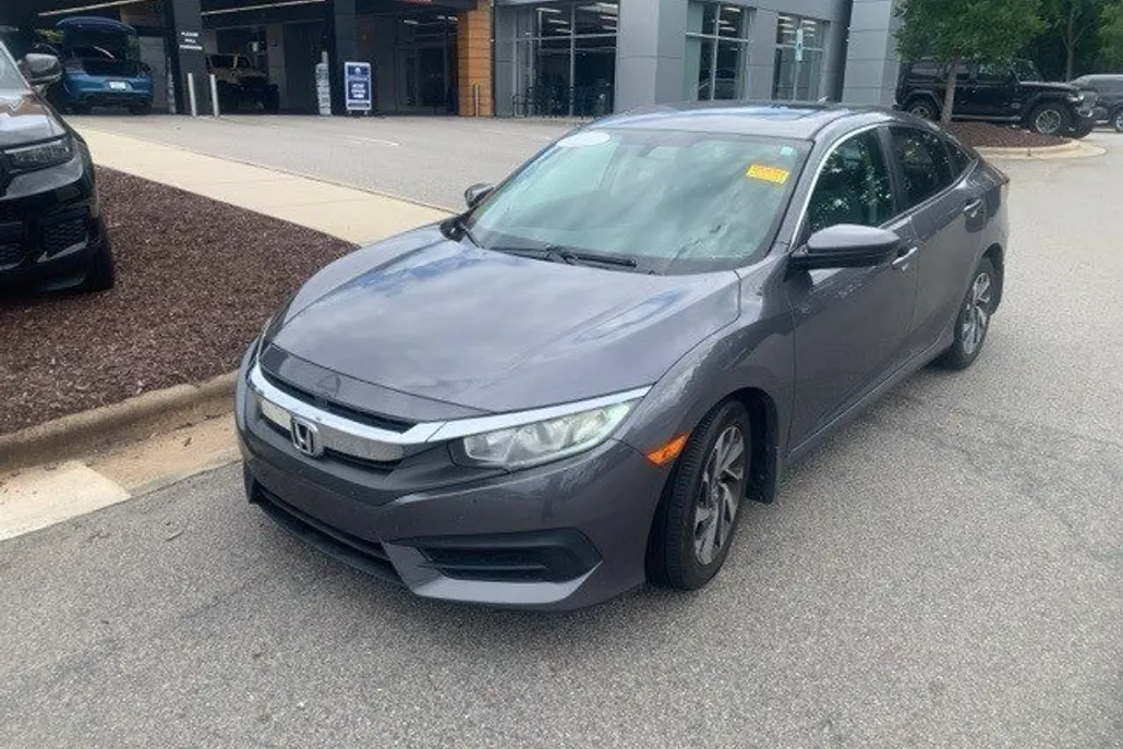 2018 Honda Civic EX photo 1