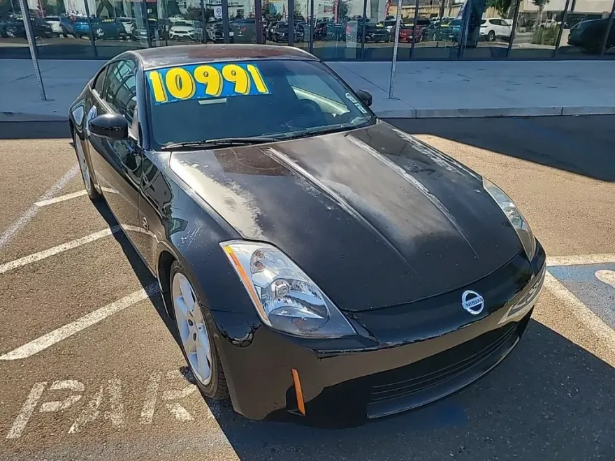 2005 Nissan 350Z Touring photo 1
