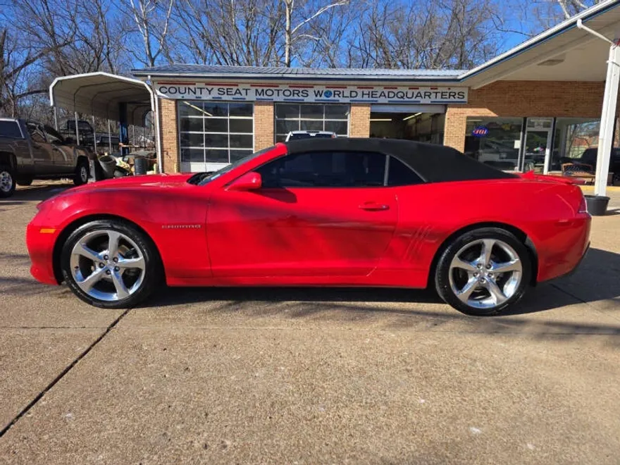 2015 Chevrolet Camaro 2LT photo 1