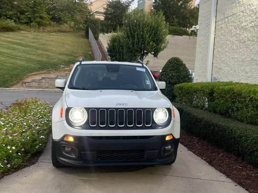 2018 Jeep Renegade Latitude North Edition photo 1