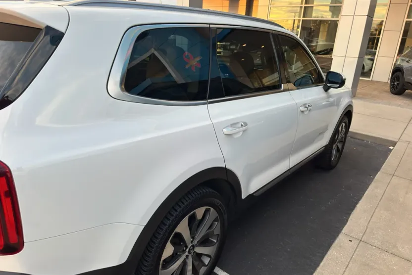 2020 Kia Telluride S photo 1