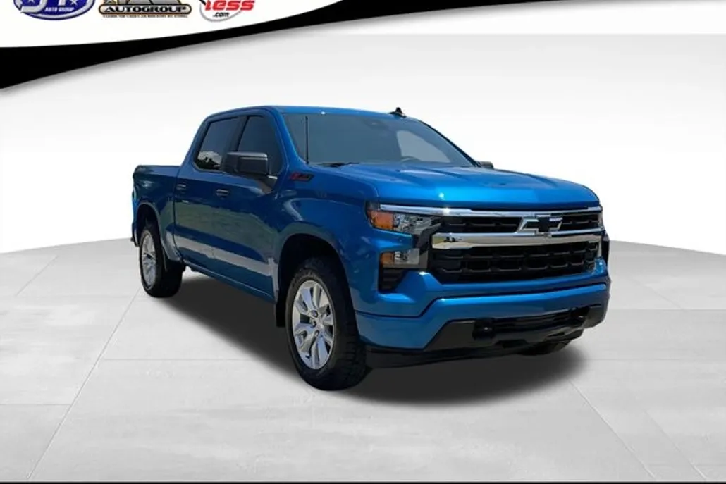 2023 Chevrolet Silverado 1500 Custom photo 1