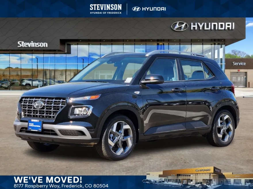 2025 Hyundai Venue SEL photo 1