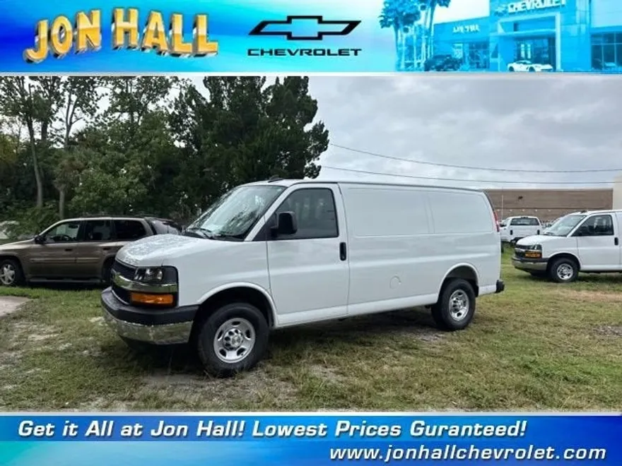 2025 Chevrolet Express Cargo 2500 photo 1
