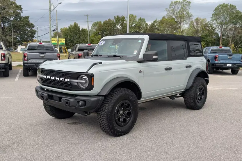 2023 Ford Bronco Wildtrak photo 1
