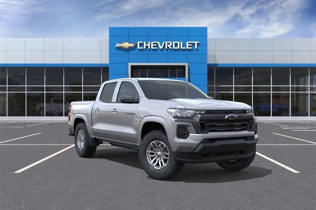 2025 Chevrolet Colorado Work Truck LT photo 1
