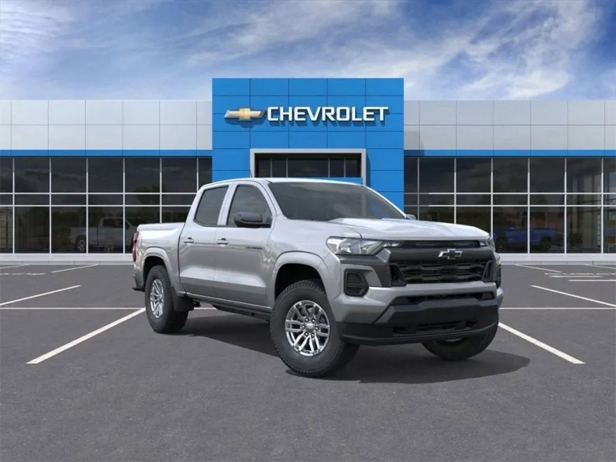 2025 Chevrolet Colorado Work Truck LT photo 1
