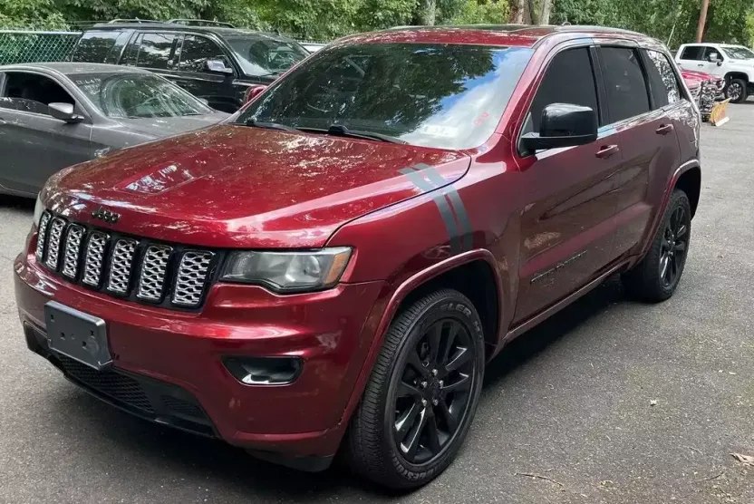 2018 Jeep Grand Cherokee Altitude photo 1
