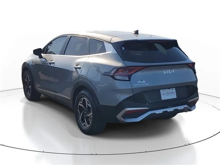 2023 Kia Sportage LX photo 1