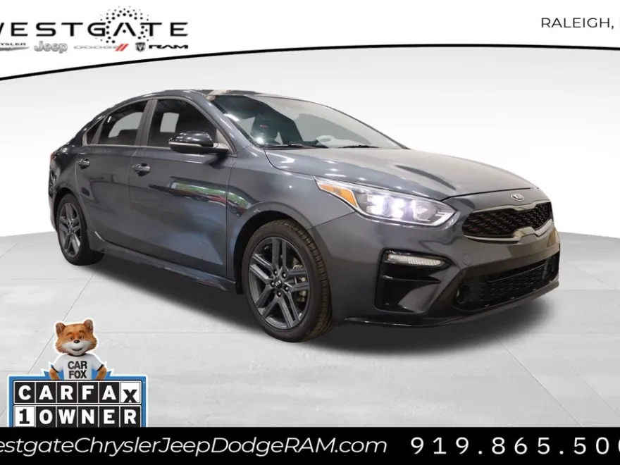 2020 Kia Forte GT-Line photo 1
