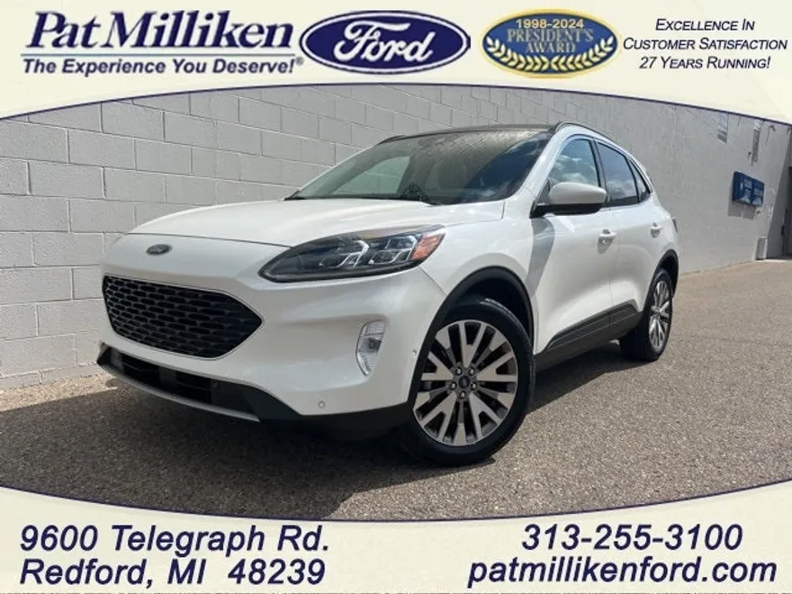 2021 Ford Escape Titanium photo 1