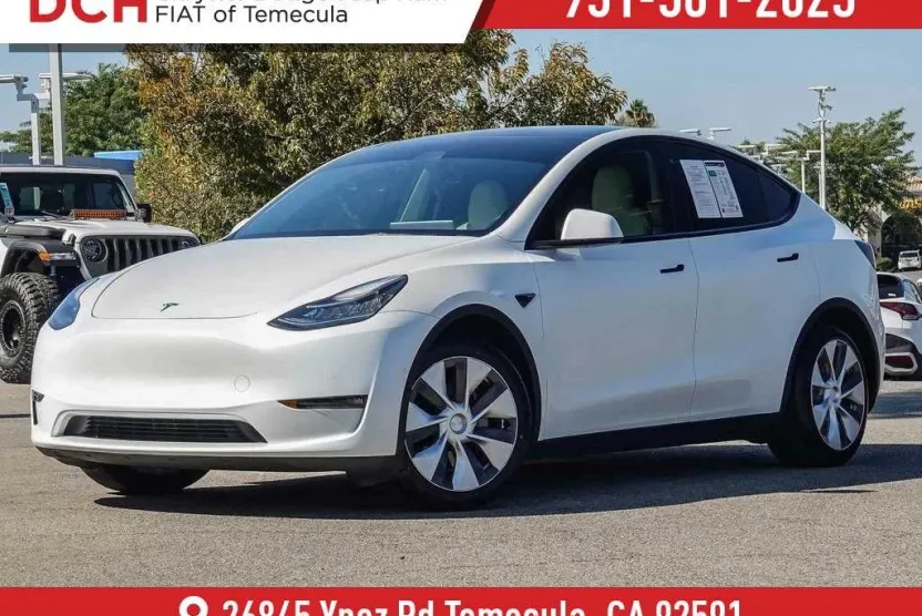 2022 Tesla Model Y Long Range photo 1