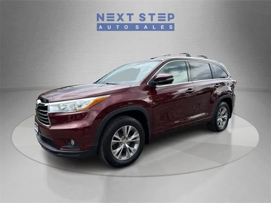 2015 Toyota Highlander XLE photo 1