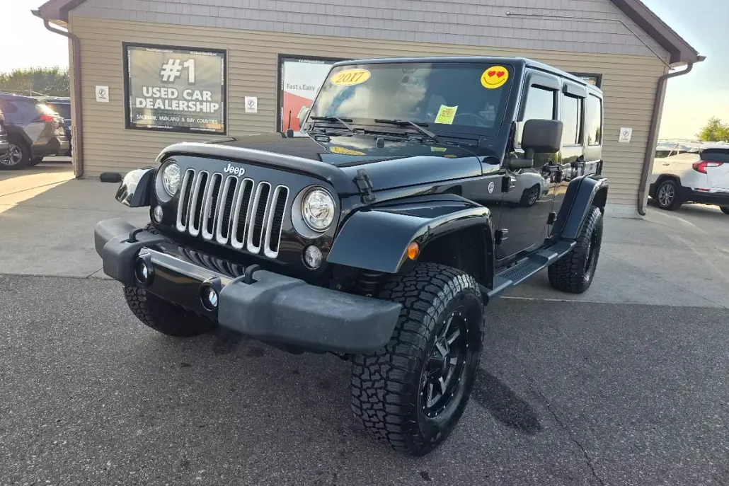 2017 Jeep Wrangler Unlimited Sahara photo 1