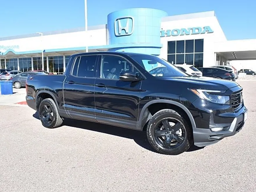 2023 Honda Ridgeline Black Edition photo 1