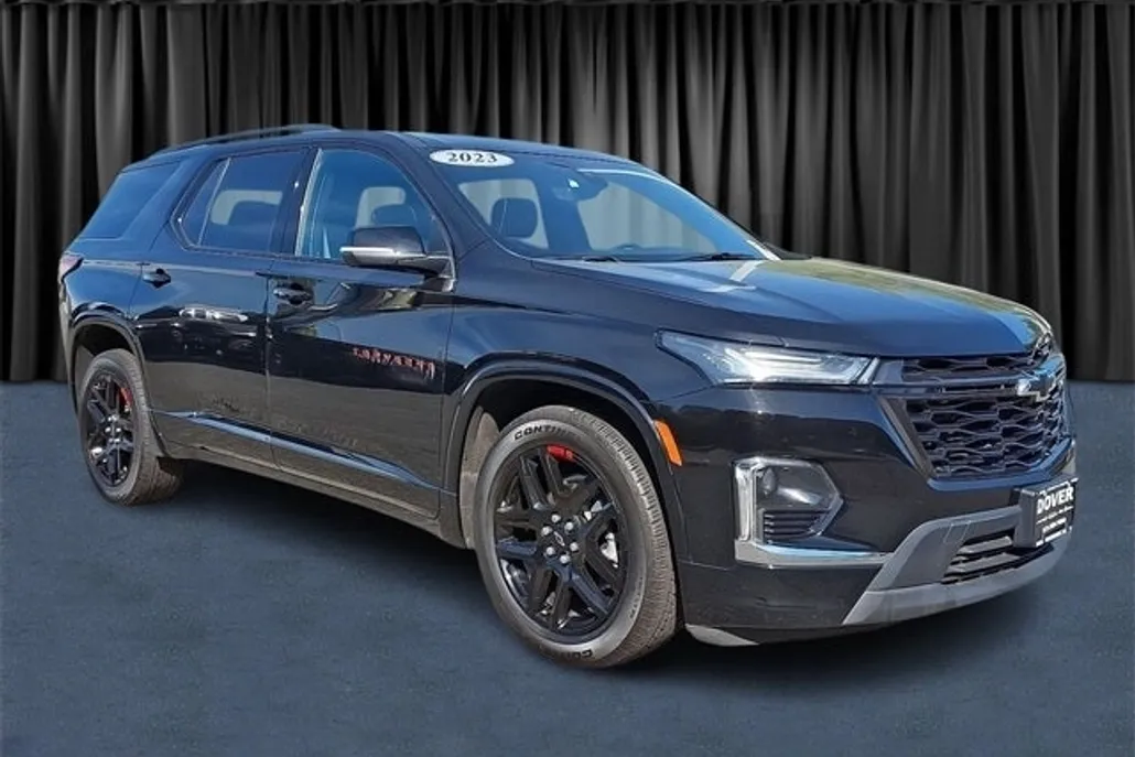 2023 Chevrolet Traverse Premier photo 1