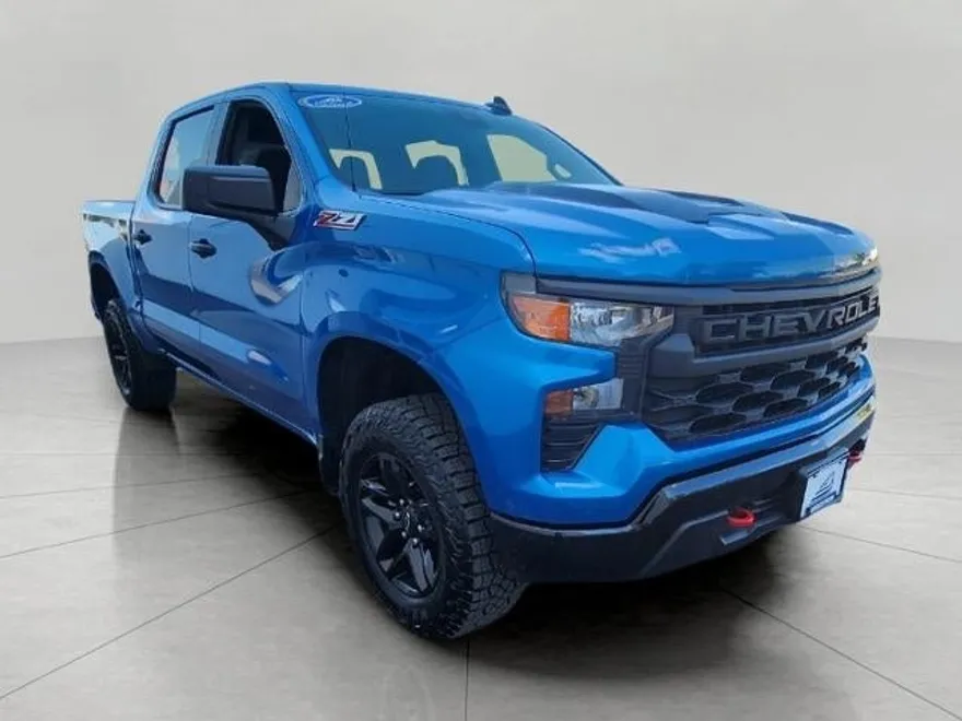 2024 Chevrolet Silverado 1500 Custom Trail Boss photo 1