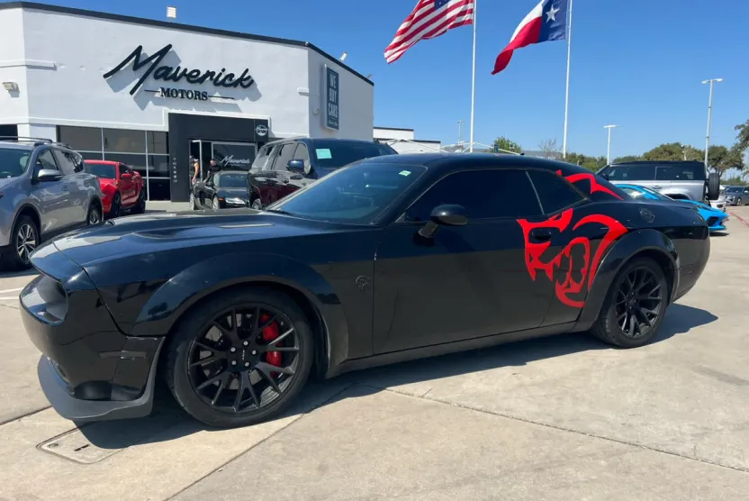 2016 Dodge Challenger SRT8 Hellcat photo 1