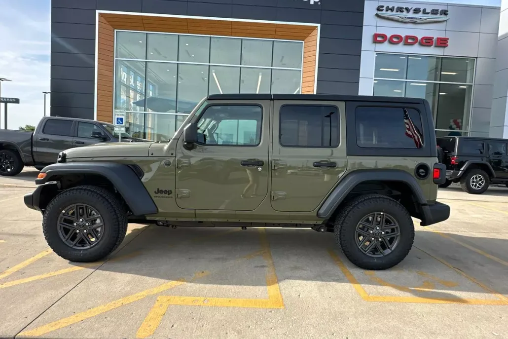 2025 Jeep Wrangler Sport S photo 1