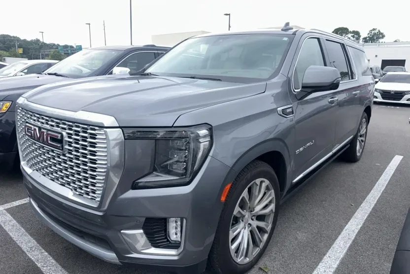 2022 Gmc Yukon XL Denali photo 1
