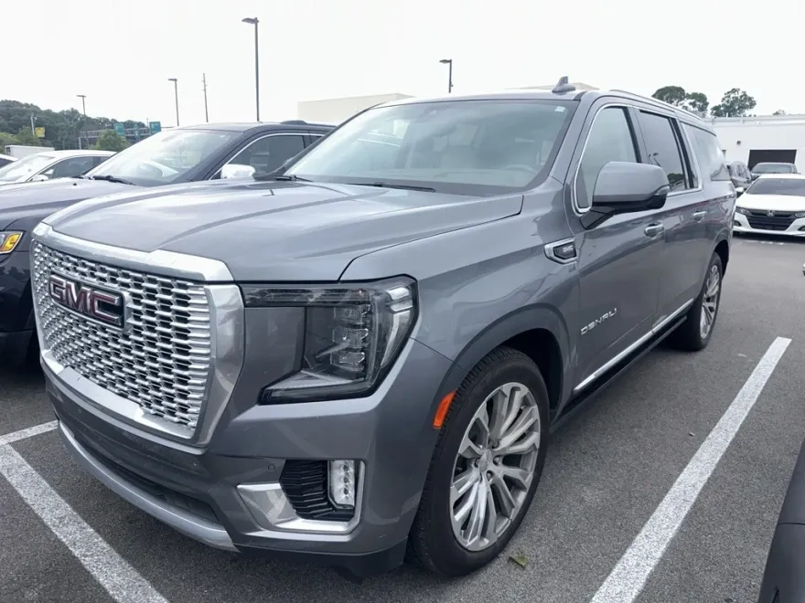 2022 Gmc Yukon XL Denali photo 1