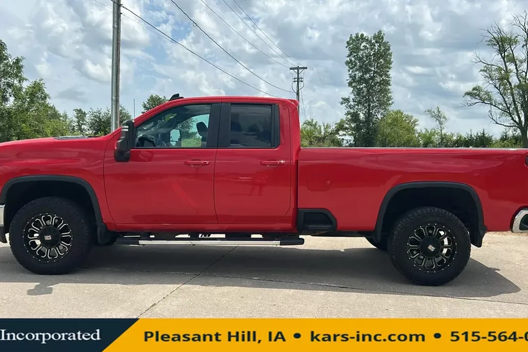 2020 Chevrolet Silverado 2500HD LT photo 1