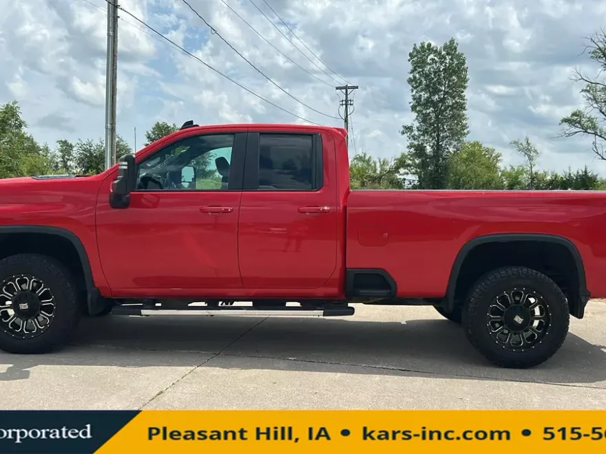 2020 Chevrolet Silverado 2500HD LT photo 1