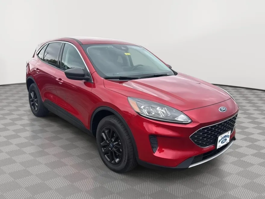 2022 Ford Escape SE photo 3
