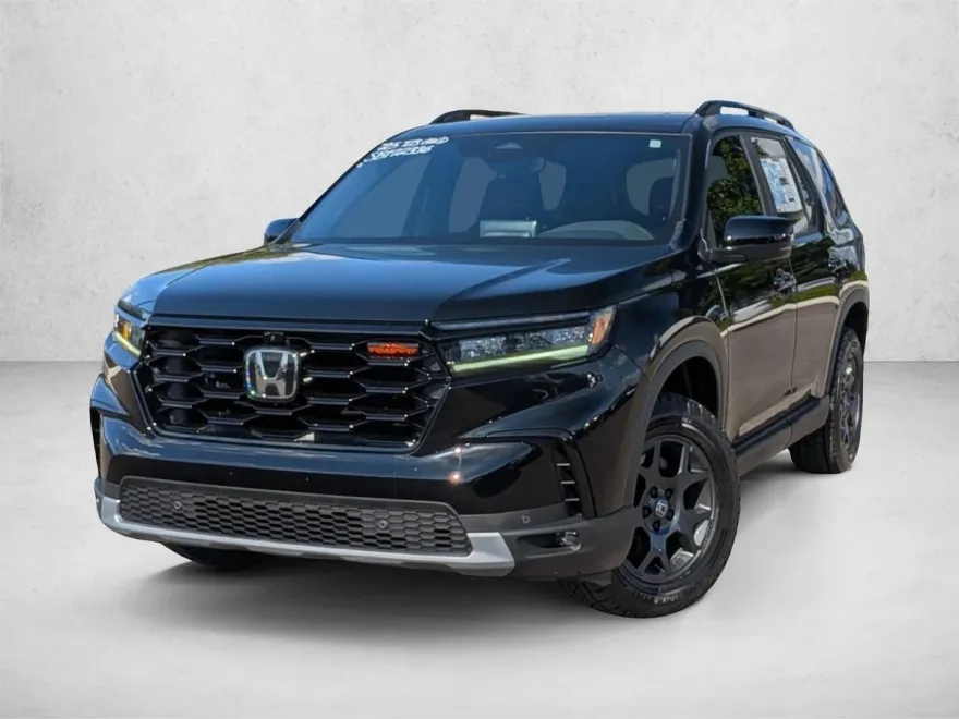 2025 Honda Pilot TrailSport photo 1