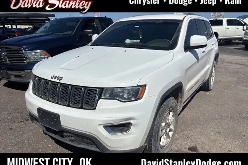 2018 Jeep Grand Cherokee Laredo photo 1