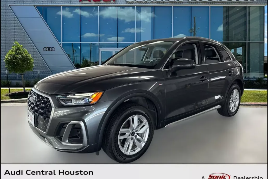 2023 Audi Q5 S line Premium photo 1