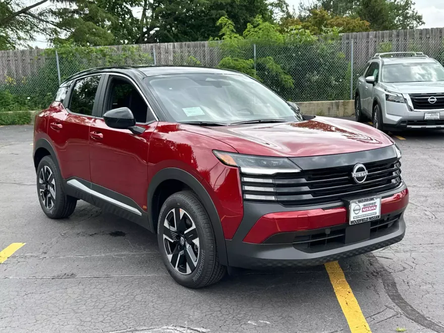 2025 Nissan Kicks SV photo 1