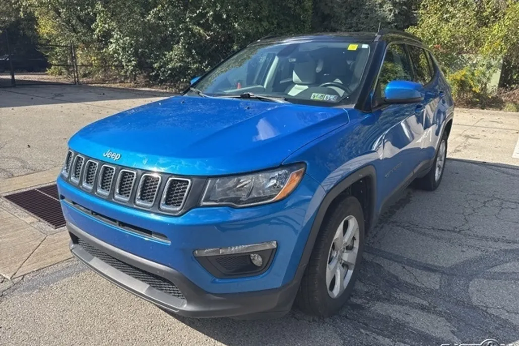 2019 Jeep Compass Latitude photo 1