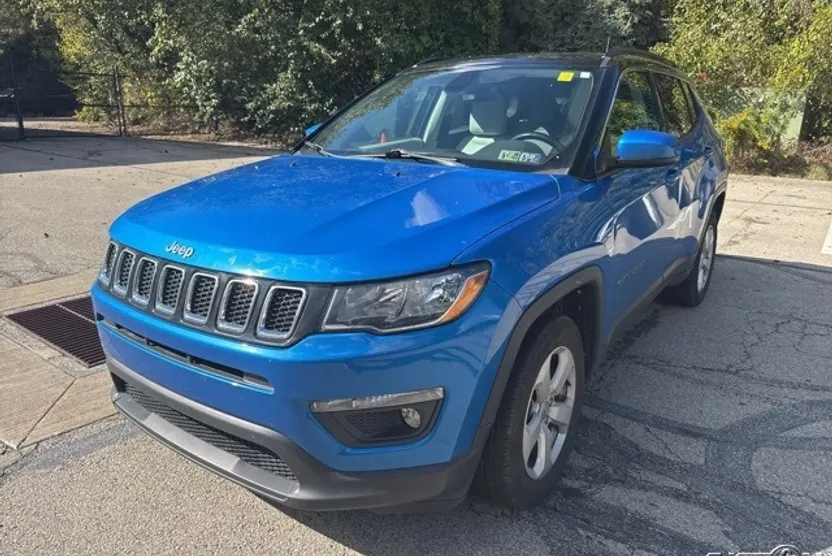 2019 Jeep Compass Latitude photo 1