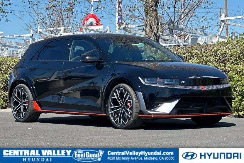 2025 Hyundai Ioniq 5 N photo 1