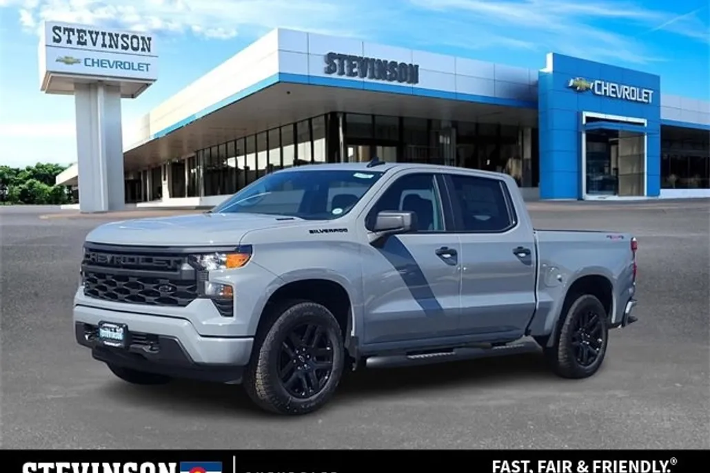 2025 Chevrolet Silverado 1500 Custom photo 1