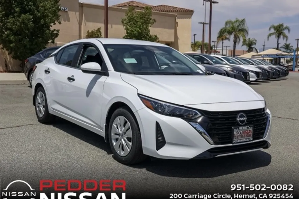 2025 Nissan Sentra S photo 1